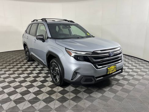 Used 2025 Subaru Forester Limited w/ Popular Package #1 image 3