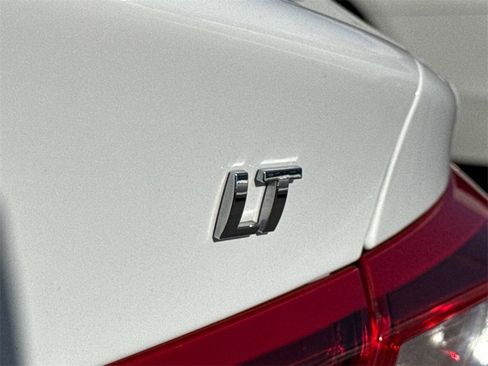 Used 2023 Chevrolet Malibu LT image 10