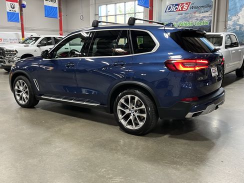 Used 2022 BMW X5 xDrive40i AWD/4WD image 3