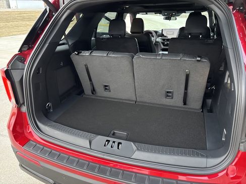 New 2026 Ford Explorer ST-Line image 31