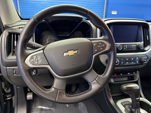 Used 2019 Chevrolet Colorado LT w/ LT Convenience Package AWD/4WD image 14