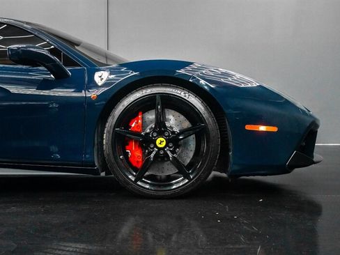 Used 2018 Ferrari 488 GTB RWD image 16