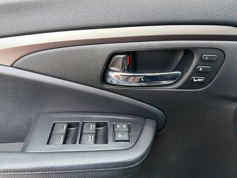 Used 2019 Honda Pilot EX-L image 10