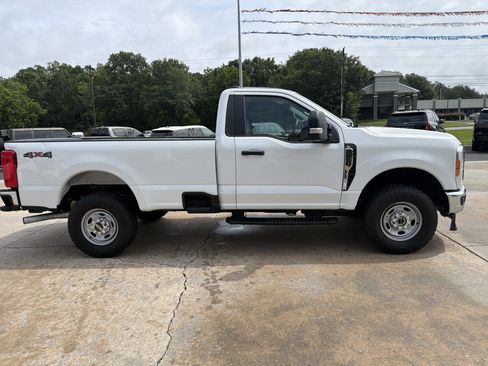 Used 2023 Ford F250 XL w/ XL Chrome Package AWD/4WD image 5