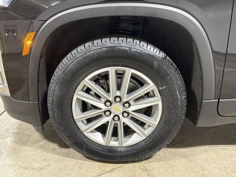 Used 2022 Chevrolet Traverse LT AWD/4WD image 27