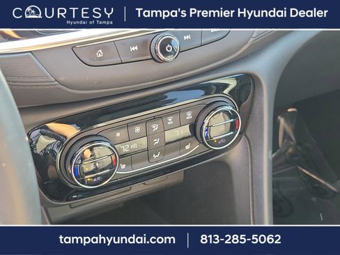 Used 2021 Buick Encore GX Select image 22