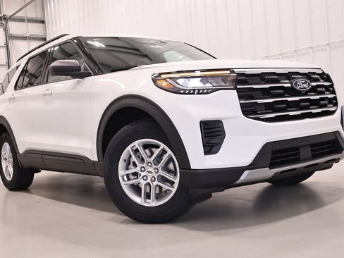 New 2027 Ford Explorer Active AWD/4WD image 31
