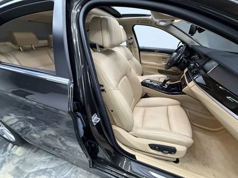 Used 2015 BMW 550i xDrive Sedan image 23