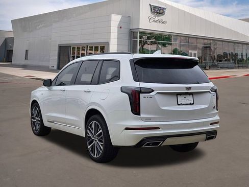 New 2025 Cadillac XT6 Sport w/ Technology Package image 4