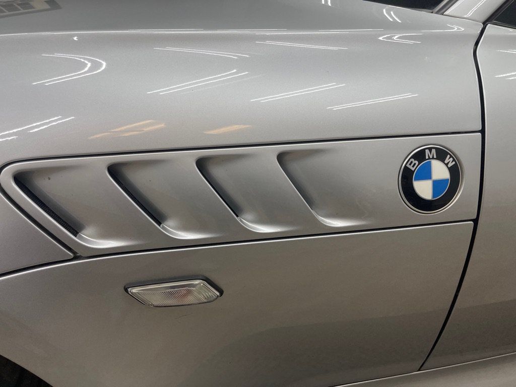 Used 2000 BMW Z3 2.5i RWD image 9