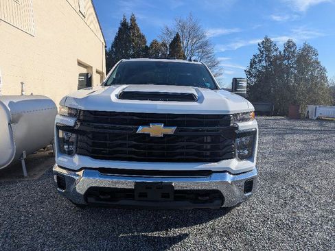 Used 2024 Chevrolet Silverado 2500 W/T w/ WT Convenience Package image 18