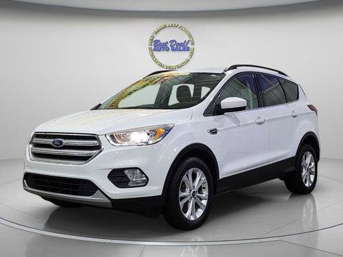 Used 2019 Ford Escape SEL image 1