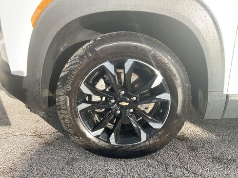 Used 2023 Chevrolet TrailBlazer LT w/ Convenience Package image 14