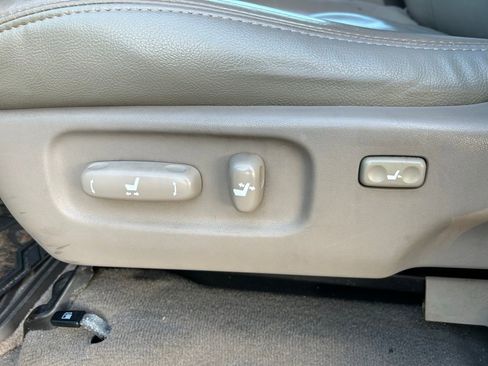 Used 2007 Toyota Sequoia SR5 image 15