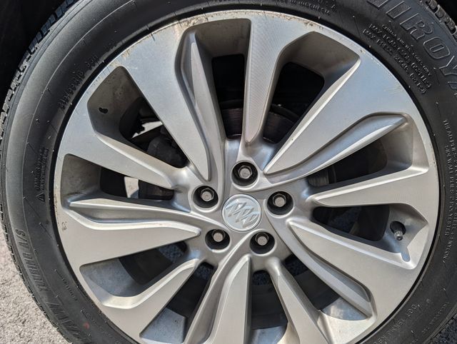 Used 2020 Buick Encore Preferred AWD/4WD image 9
