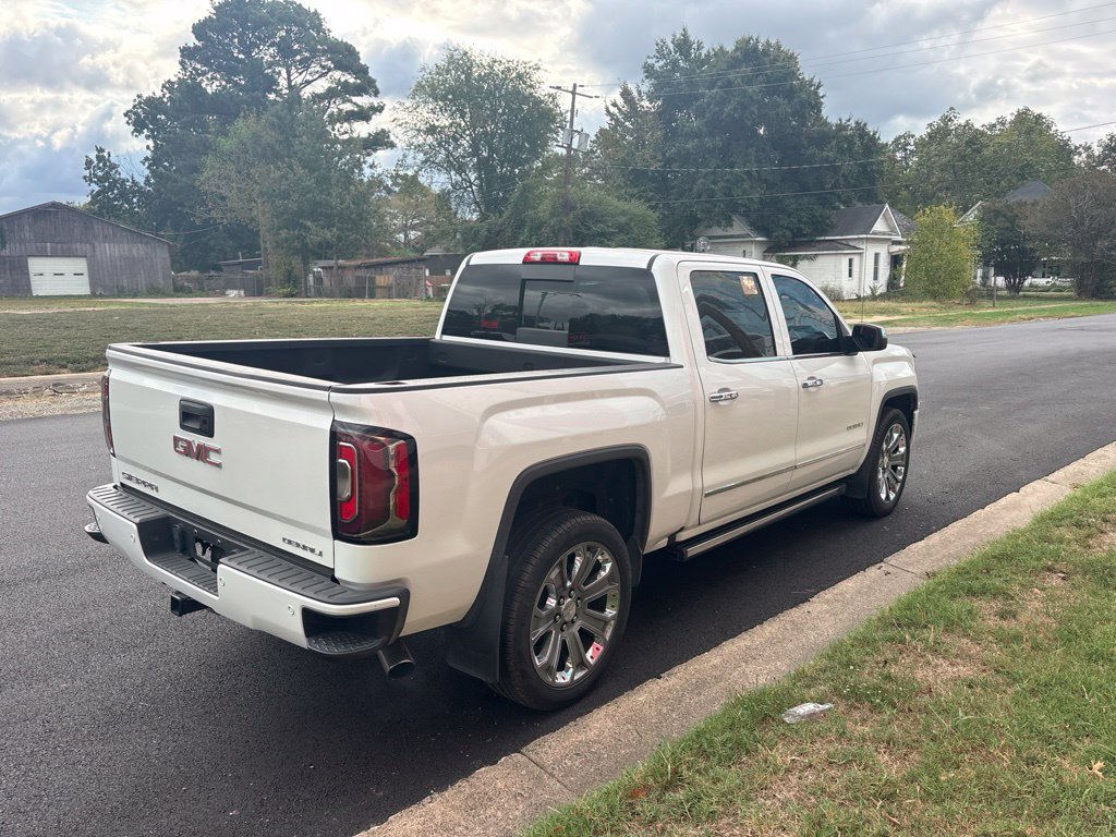 Used 2017 GMC Sierra 1500 Denali w/ Denali Ultimate Package AWD/4WD image 8