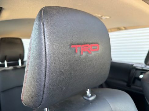 Used 2023 Toyota 4Runner TRD Off-Road Premium w/ Off Road Premium Plus Package AWD/4WD image 18