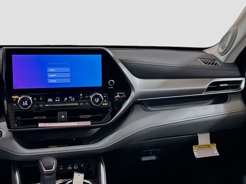 New 2026 Toyota Highlander Limited AWD/4WD image 23