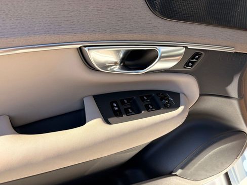 New 2026 Volvo XC90 B6 Ultra image 12