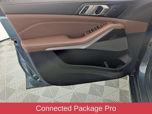 Used 2024 BMW X5 xDrive40i w/ Premium Package AWD/4WD image 11