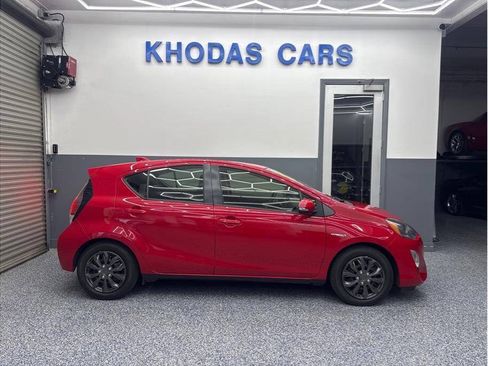 Used 2015 Toyota Prius C Two FWD image 5