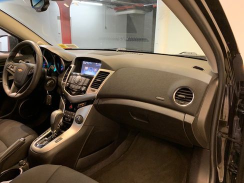 Used 2015 Chevrolet Cruze LT w/ Sun And Sound Package FWD image 46
