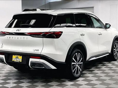 Used 2024 INFINITI QX60 Sensory AWD/4WD image 13