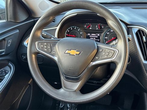 Used 2023 Chevrolet Malibu LT image 23