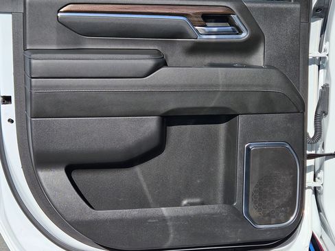 Used 2024 Chevrolet Silverado 2500 LT image 22