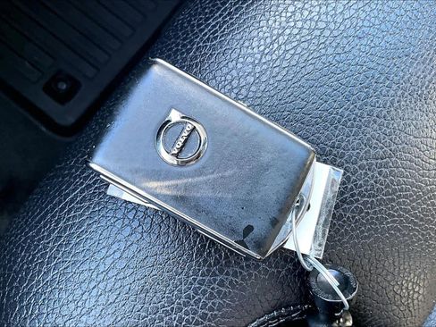 Used 2020 Volvo XC60 T5 Inscription w/ Protection Package Premier image 15