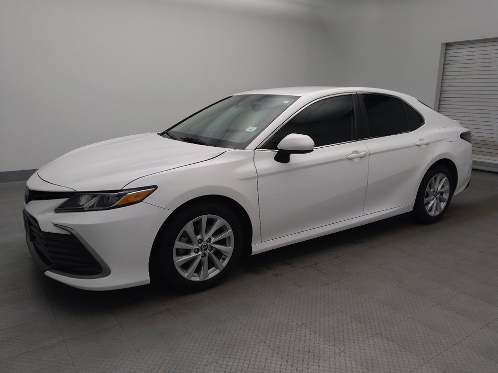 Used 2023 Toyota Camry LE FWD image 2