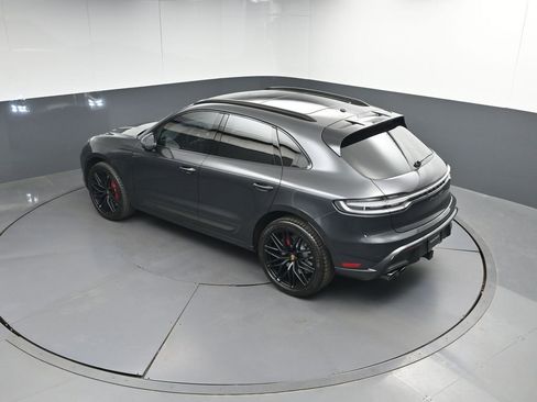 Certified 2024 Porsche Macan GTS image 35