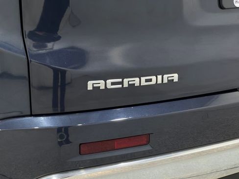 Used 2018 GMC Acadia Denali image 41