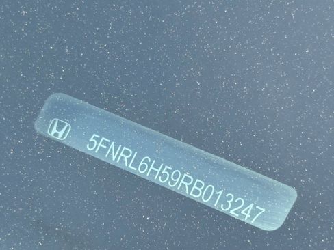 Certified 2024 Honda Odyssey EX image 32