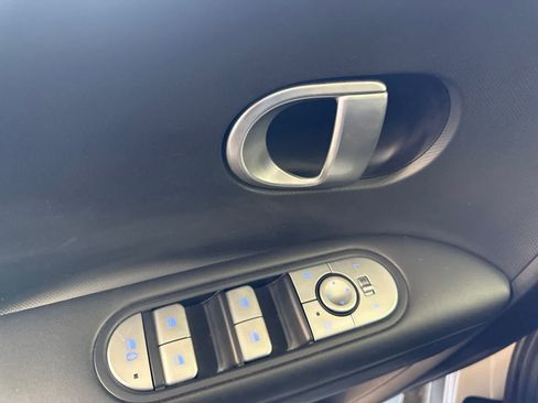Used 2024 Hyundai Ioniq 5 SEL RWD image 15