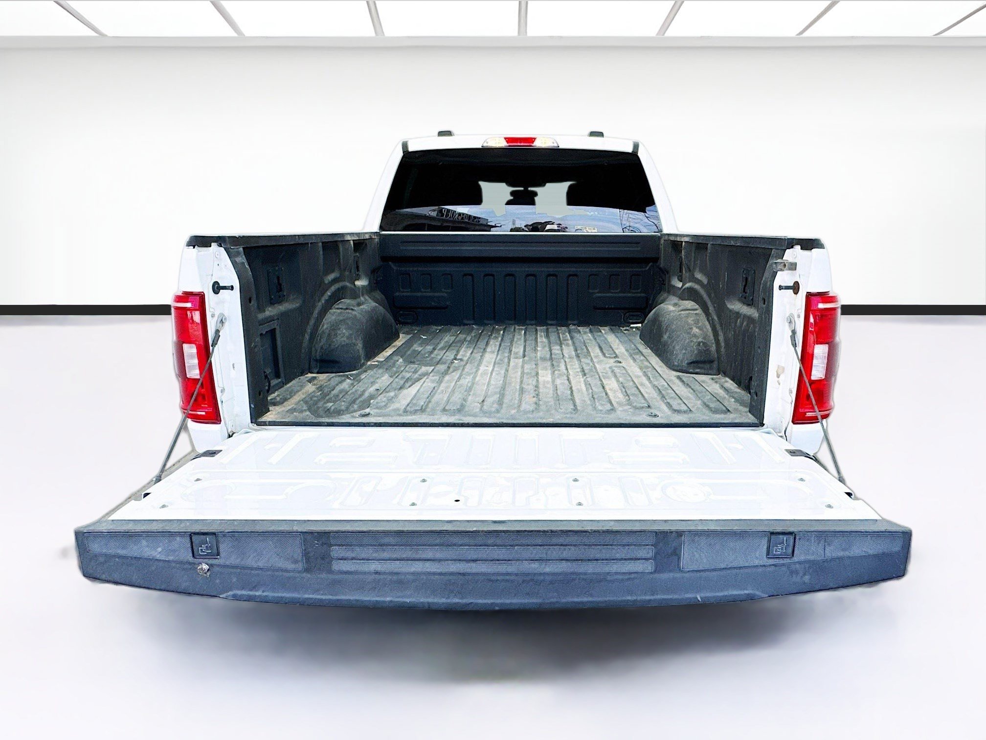 Used 2021 Ford F150 XLT w/ Trailer Tow Package AWD/4WD image 16