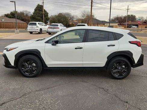Used 2025 Subaru Crosstrek 2.0i image 2