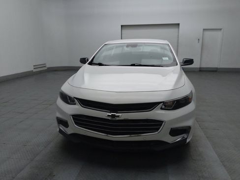 Used 2018 Chevrolet Malibu LT w/ Leather Package FWD image 15