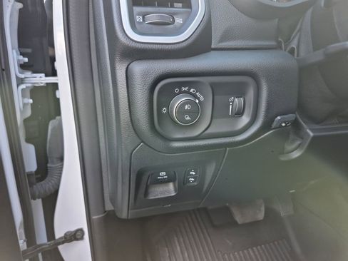 Used 2022 RAM 1500 Lone Star RWD image 17