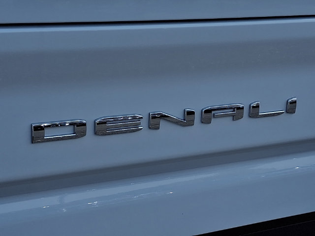 New 2026 GMC Sierra 2500 Denali w/ Denali Reserve Package AWD/4WD image 18