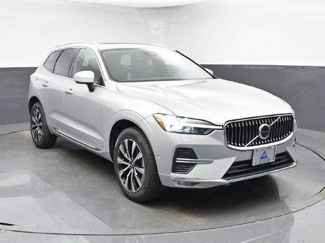 Used 2023 Volvo XC60 B5 Plus w/ Climate Package AWD/4WD image 2