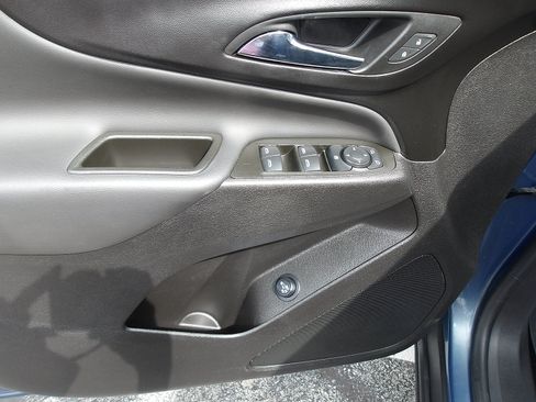 Used 2024 Chevrolet Equinox LT w/ LPO, Floor Liner Package AWD/4WD image 15