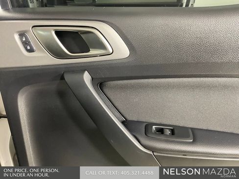 Used 2019 Ford Ranger XLT w/ Equipment Group 302A Luxury AWD/4WD image 19