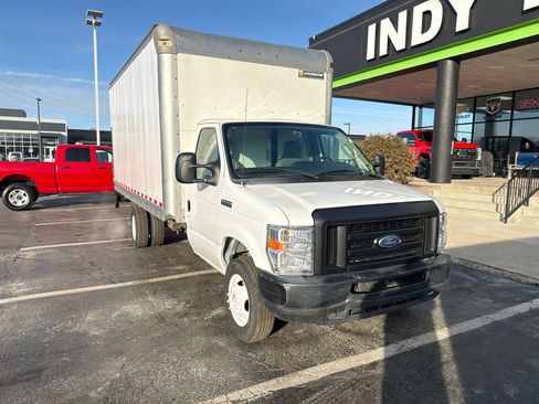 Used 2019 Ford E-350 and Econoline 350 Super Duty image 3