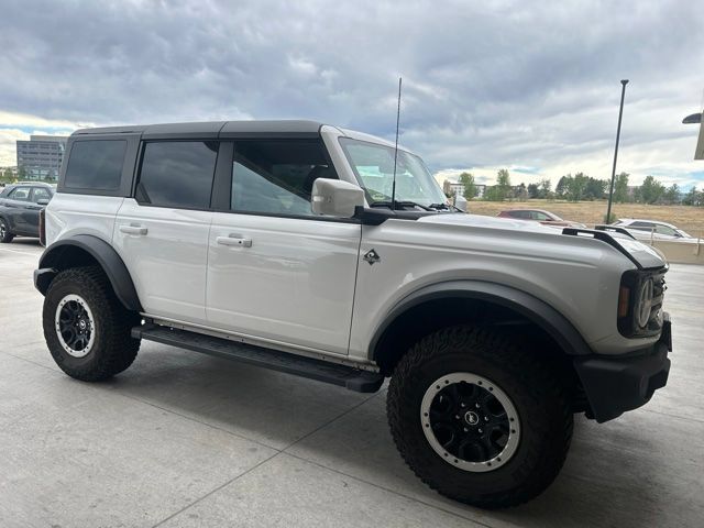 Used 2024 Ford Bronco Outer Banks w/ Sasquatch Package AWD/4WD image 2