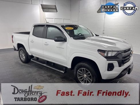 Used 2024 Chevrolet Colorado LT w/ LT Convenience Package II image 6