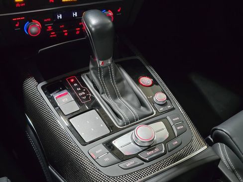 Used 2018 Audi S6 Premium Plus image 15