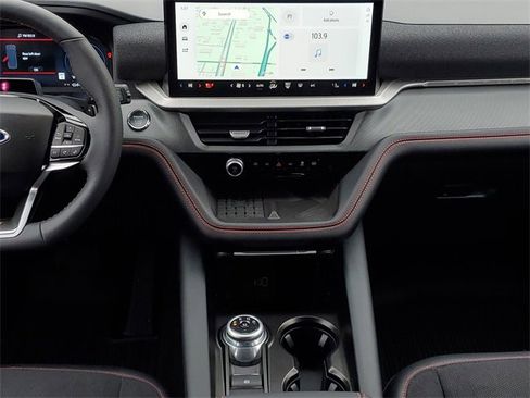 Certified 2025 Ford Explorer ST image 33