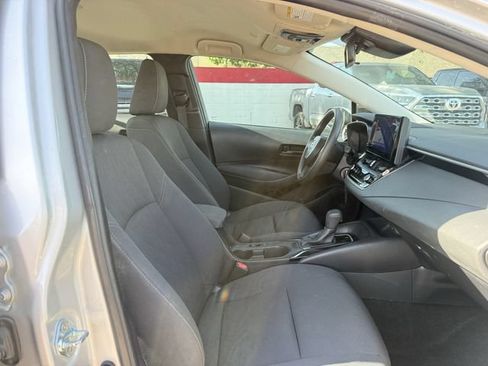 Used 2024 Toyota Corolla LE FWD image 27