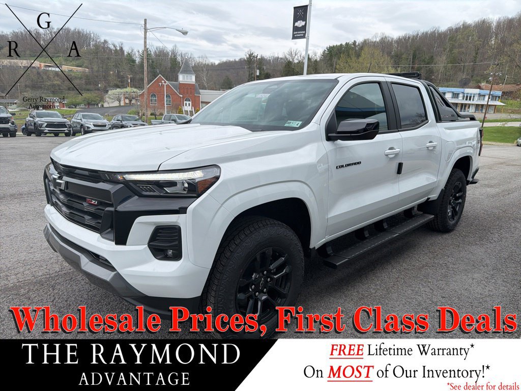 New 2026 Chevrolet Colorado Z71 w/ Midnight Edition AWD/4WD image 3